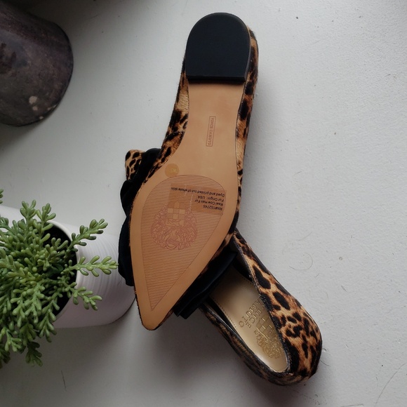 Vince Camuto Pindia Womens Leopard Print Women's Shoes with Black Bow. NWOB - Picture 14 of 15